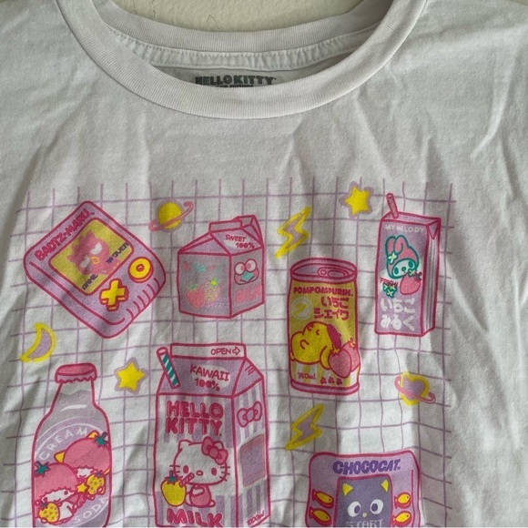 Hello Kitty cropped Sanrio graphic tee in pink and white - Picture 2 of 6
